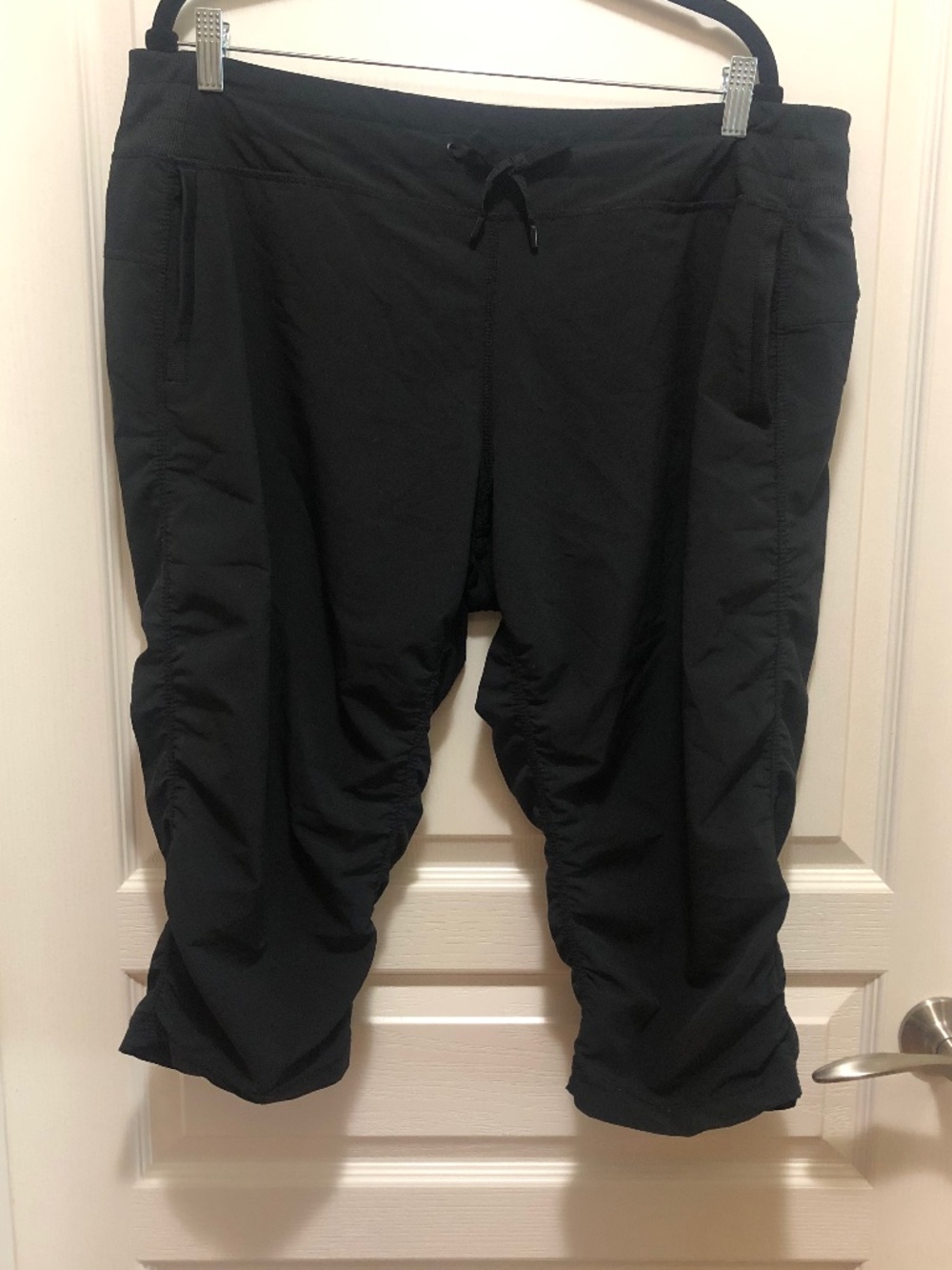 Women’s XXL Capri pant black drawstring waist easy fit